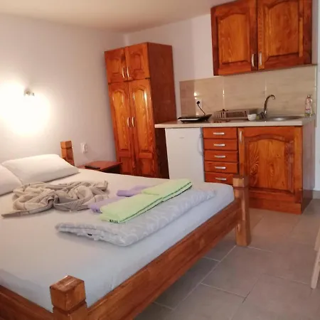 Sobe I Simic Apartament *