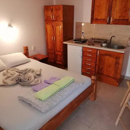 Sobe I Simic Apartamento *